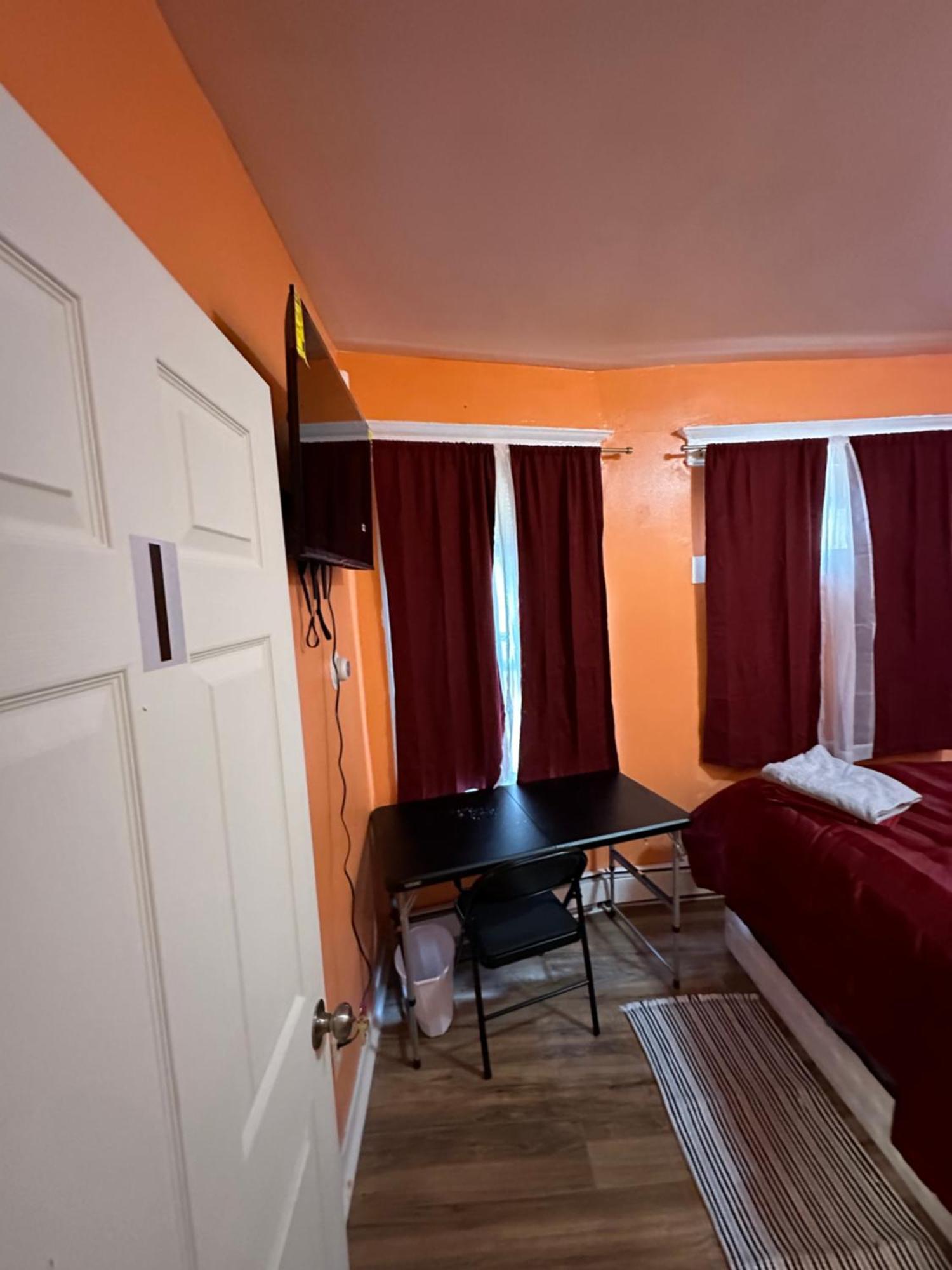 Fidellia Iron Room, Queen Bed Minutes From Newark Liberty International Airport And Newark Penn Station Exterior foto
